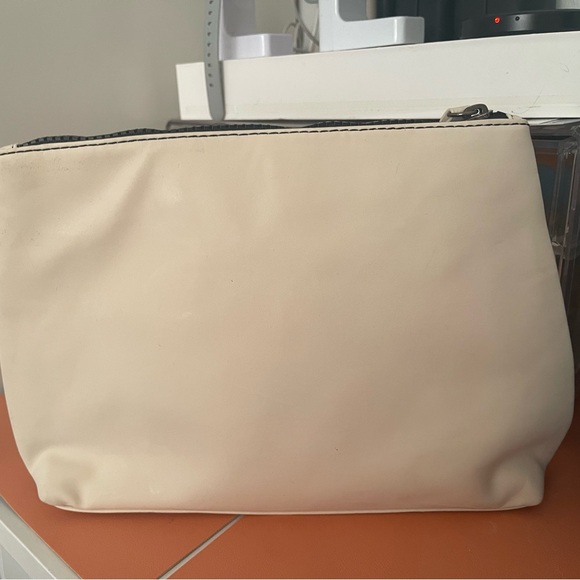 Parfums givenchy cosmetic pouch - Picture 4 of 4